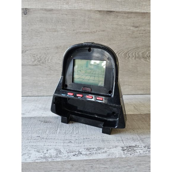 Vintage 1997 Tiger Electronics Star Wars Darth Vader Helmet LCD Game Nonworking - Picture 10 of 10